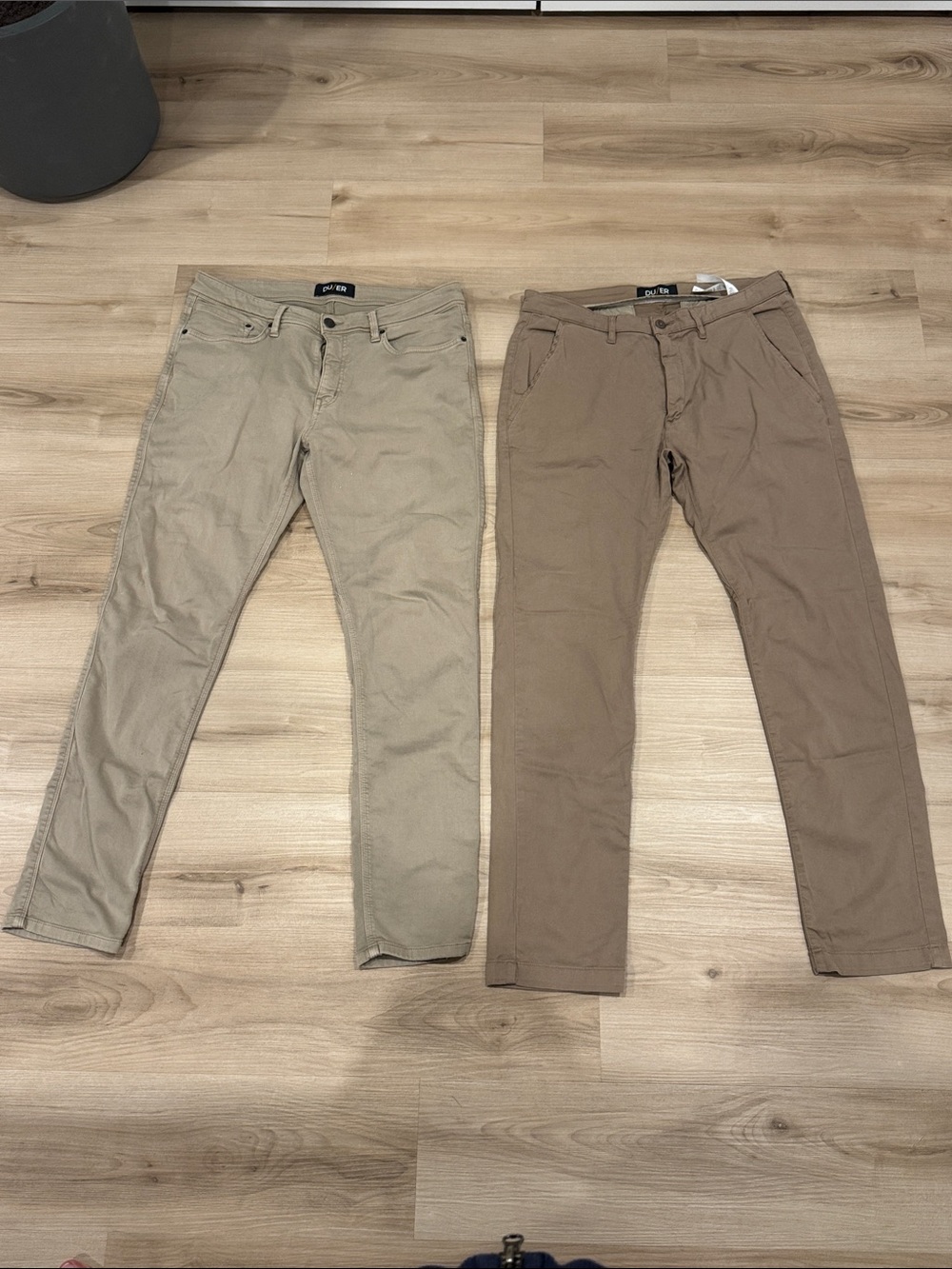 DU/ER Men's Tan Stretch Performance Chino Pants & Tan Denim Size 36W 32L